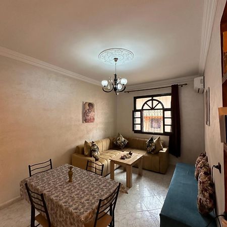 Lovely 2-Bedroom Appartement Marrakesh Exteriör bild